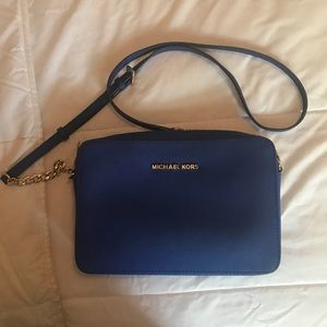 Blue MICHAEL KORS Jet Set Saffiano Crossbody